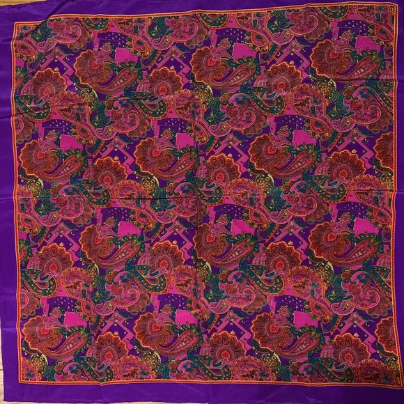 ⭐HOST PICK⭐💗Bill Blass Silk Scarf - Picture 2 of 3